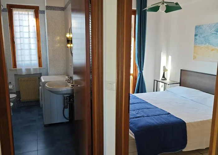 Apartment R41 - Numana: Trilocale Con Due Doppie