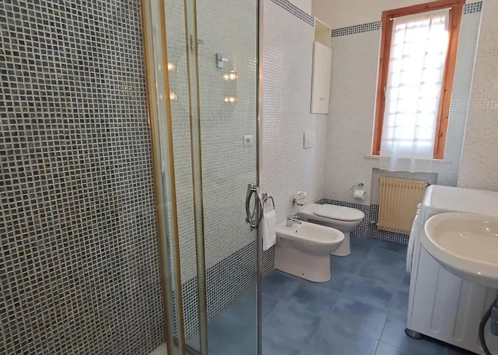 R41 - Numana: Trilocale Con Due Doppie * Rom