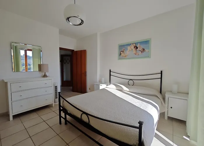 Apartment R41 - Numana: Trilocale Con Due Doppie