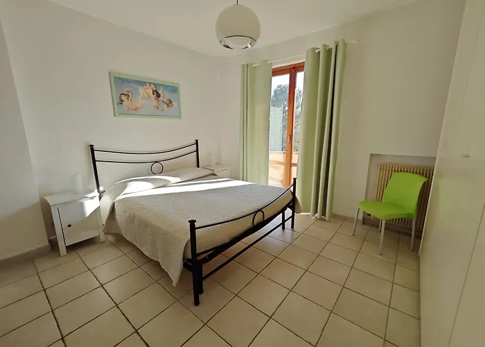 Apartment R41 - Numana: Trilocale Con Due Doppie