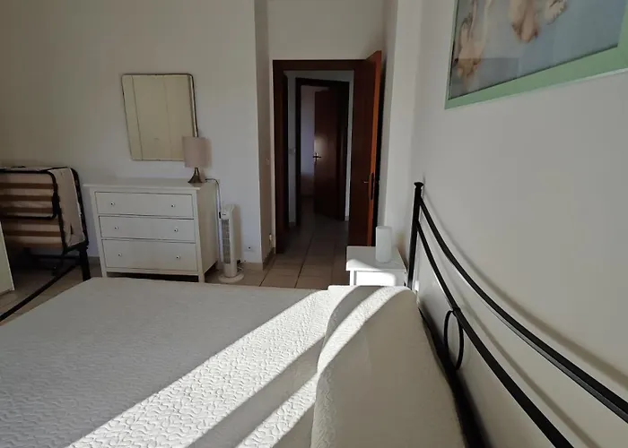 Apartment R41 - Numana: Trilocale Con Due Doppie *